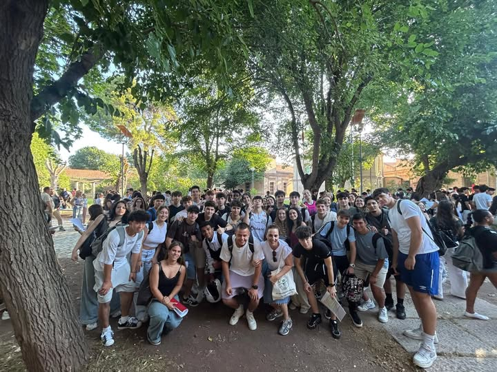 ulaboral's tweet photo. ¡Muchísima suerte! 🍀🍀 a nuestro alumnado de #2Bachillerato 💚💚💚 
¡Sois muy grandes! Todo va a salir fenomenal 💚🍀
#PAU2026 https://t.co/TdIwjmgYNX
