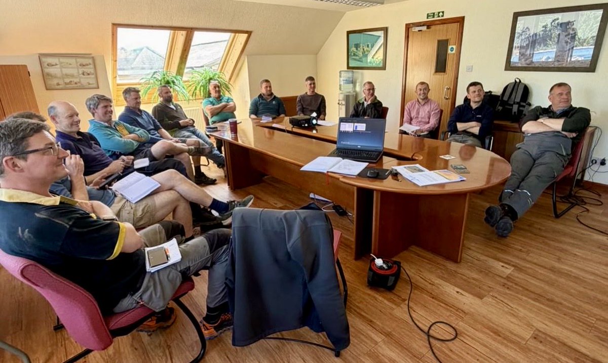 ScotAgCoOp's tweet photo. 🥔 Great turnout at Swirlburn Farm today. The Angus Potato Group gathered for a morning of knowledge sharing, kindly hosted by the Geddes family. 

A massive thank you to everyone who attended and contributed to the discussions. https://t.co/JUK56MkV3J