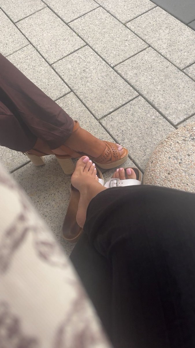 Arabian_Queen22's tweet photo. Fresh new pedicure. https://t.co/u2CE8UZlsp