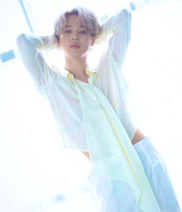 JustLeChanel7's tweet photo. This Jimin pic. One of my faves. β€οΈβπ₯
#jimin #btsflashback https://t.co/2gxRbxRisM