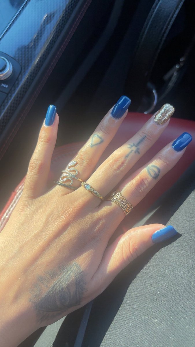 PrincessJ2066's tweet photo. New grippers https://t.co/tIlhi28aQu