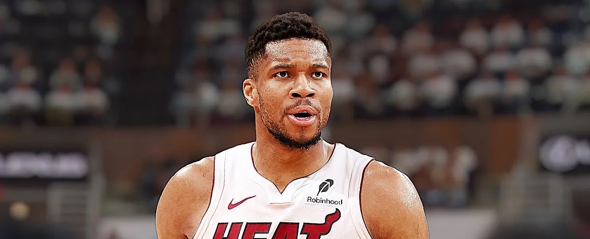 Heat_Muse's tweet photo. Per @IraHeatBeat , the Heat have not told any of the local Miami Heat beat writers to “back off” on their coverage of Giannis Antetokounmpo landing in South Beach, like they did with other stars in the past.

Is this finally going to happen? 👀 https://t.co/BypAO4cvi3
