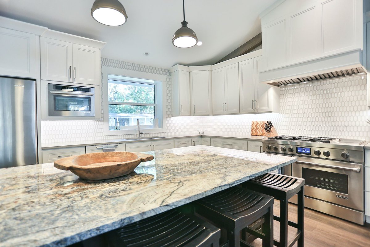 KFCJax's tweet photo. This renovation brought fresh style, improved functionality, and plenty of space for family and friends to gather. Ready for your own transformation? Call us at 904.551.7461. https://t.co/PWsaIYqnzU