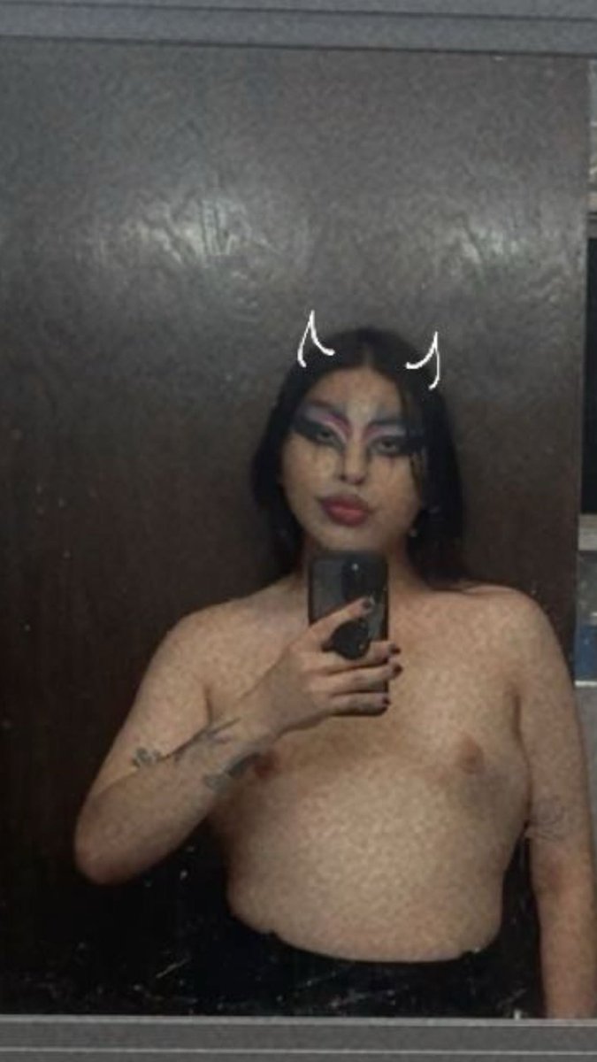 gg_ixale's tweet photo. Happy 2 months on estrogen 2 me https://t.co/C3EovvfuG3