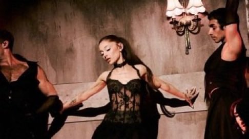 TheGrandeTop10's tweet photo. Ariana confirms this will not be her last tour:

“i cannot wait to sing it for you all tomorrow again and then for the rest of my life.” https://t.co/aulOqRzM9G