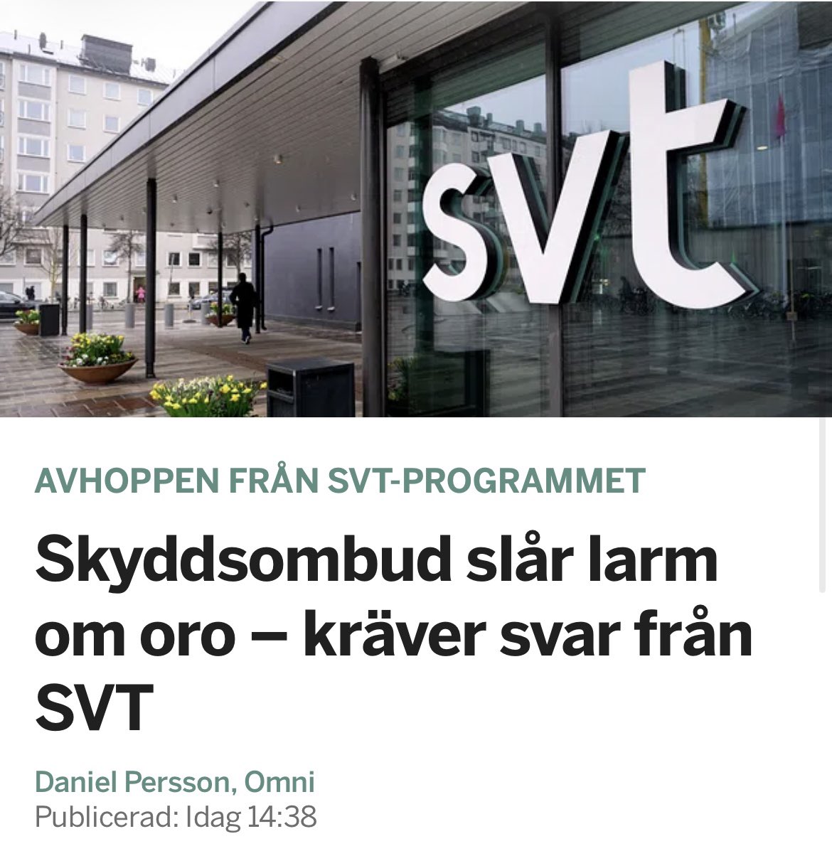 DC10_30's tweet photo. @Driverdagg Om någon vettig människa tvekat, så är det nu slutligen bevisat att SVT ÄR vänster!
När medarbetarna ligger i fosterställning av oro för att en person som röstar höger har vistats i lokalerna, så cancelerar ledning oönskade högeråsikter för att frid återigen ska råda på DDR-TV! https://t.co/IaaTrRvRWi