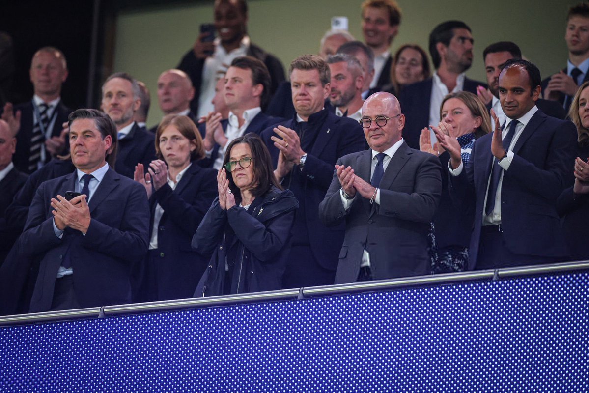 SpursArmyTweets's tweet photo. (🥇) 🚨 BREAKING: Further CAPITAL INVESTMENT will be made into #thfc by The Lewis Family in the coming weeks! 💰😳

@Matt_Law_DT via @LastWordOnSpurs https://t.co/3eRyPAWAVo