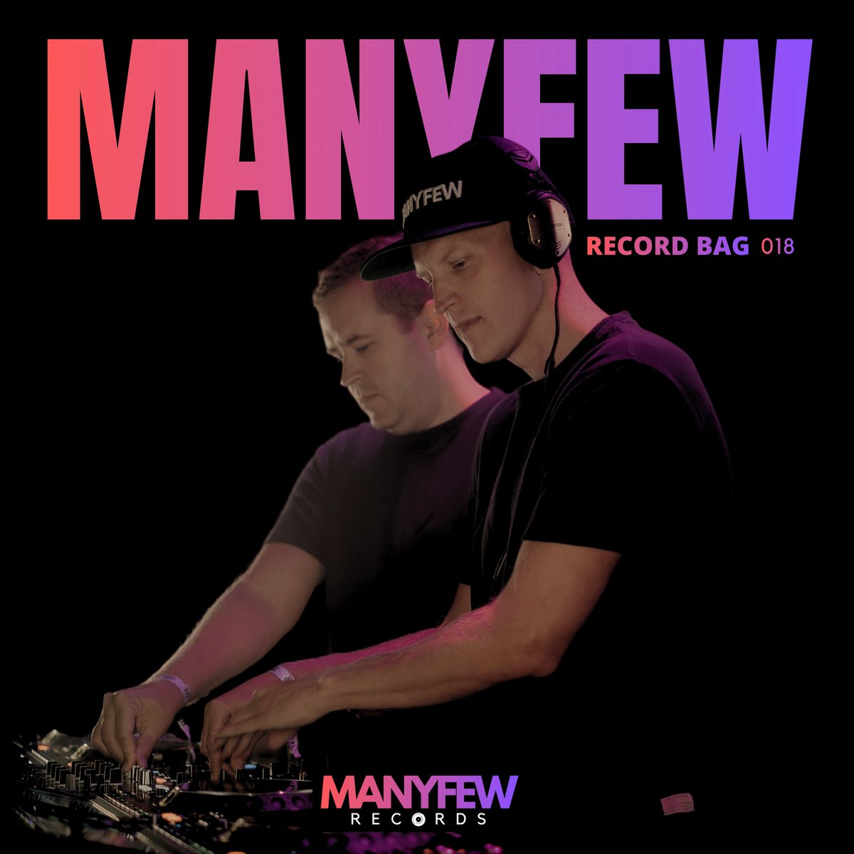 manyfewofficial's tweet photo. Our VIP Mix of “Believe” drops this Friday 🔥 Hear an exclusive teaser now on the new episode of our Record Bag Series, out NOW on Apple Music📻 PRE-SAVE the VIP Mix and be first to hear the full version. https://t.co/qZgGPnFyR2

#ManyFew #believevip #recordbag #applemusic https://t.co/Ju7cshTRSQ