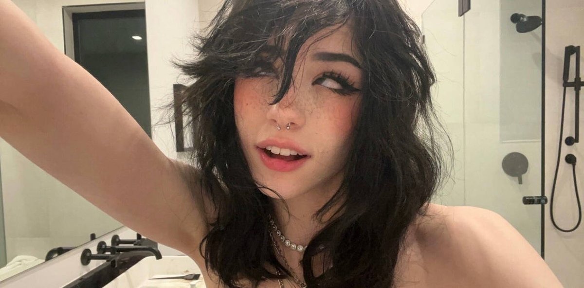 Mommy Hannah tweet media