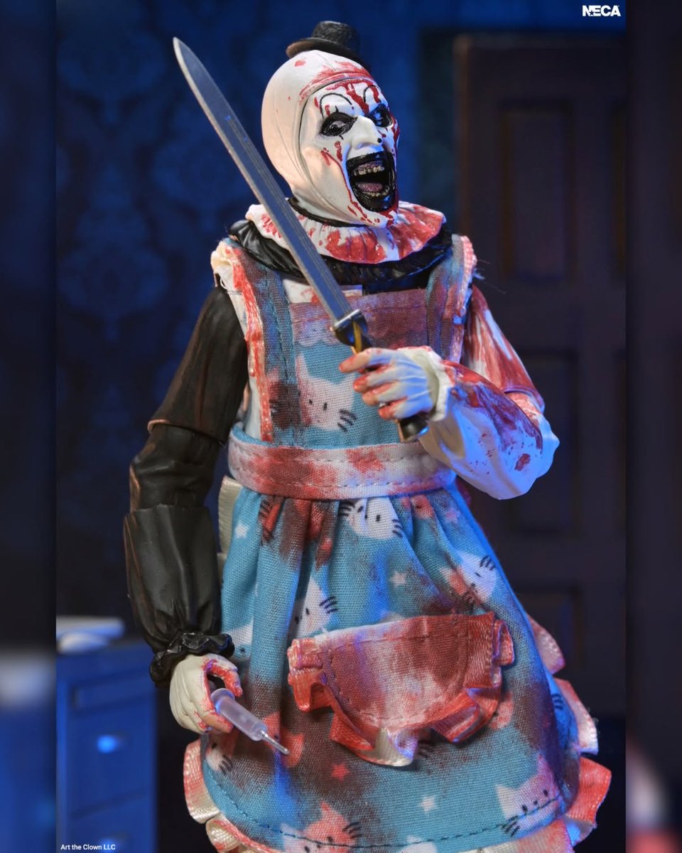 BDisgusting's tweet photo. NECA has revealed their Ultimate Thanksgiving Art the Clown (Terrifier 2) Action Figure, which will include a bloody apron, interchangeable faceplates, a pot of mashed potatoes and so much more! 

Coming this Summer! https://t.co/IBp0SR9gVj