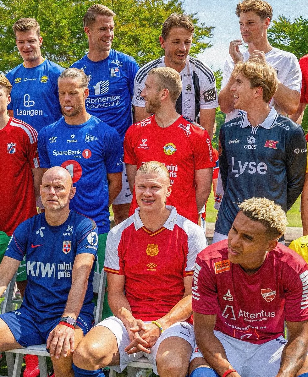 karola🇳🇴🇩🇪🇩🇿 tweet media