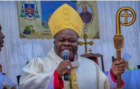 CRecowa's tweet photo. Choc et consternation au Mozambique après l’assassinat de Mgr Osório https://t.co/MSBwTaN55V https://t.co/bNXHiyB2yk