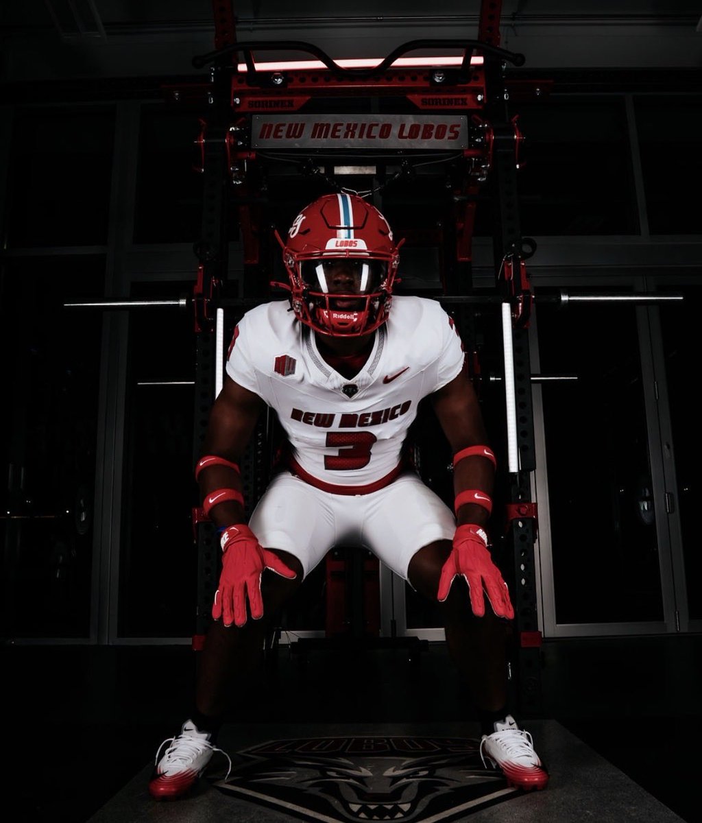 WALKINNLLC's tweet photo. Go Lobos🏠? https://t.co/UFMWTCEmgj