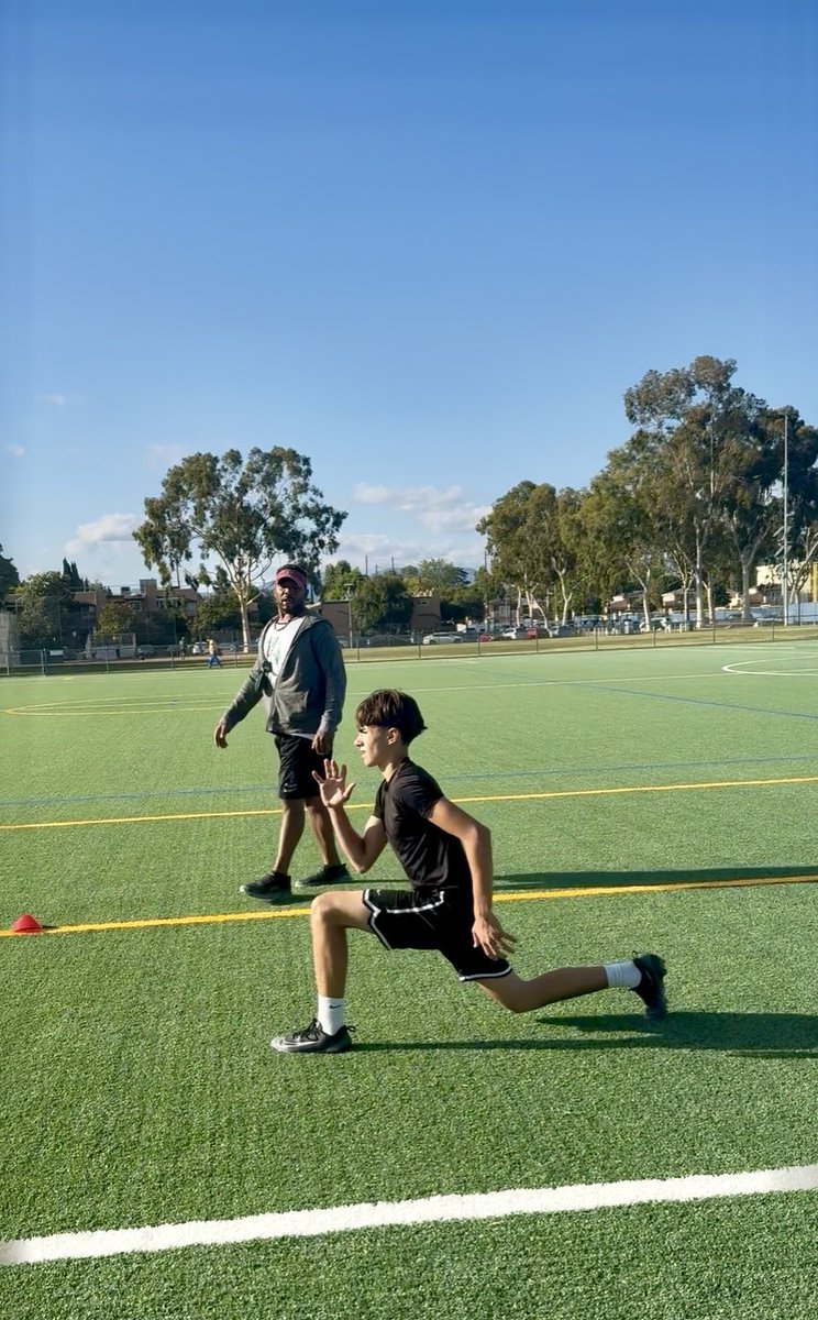 thereecejohnson's tweet photo. Off-season isn’t time off. 🏈👟 
#CO2030 @bcchsfbpatriots #speedtraining #highschoolfootball #footballtraining @coacheswinton @CoachD_Bham https://t.co/VfR2iGt6XS