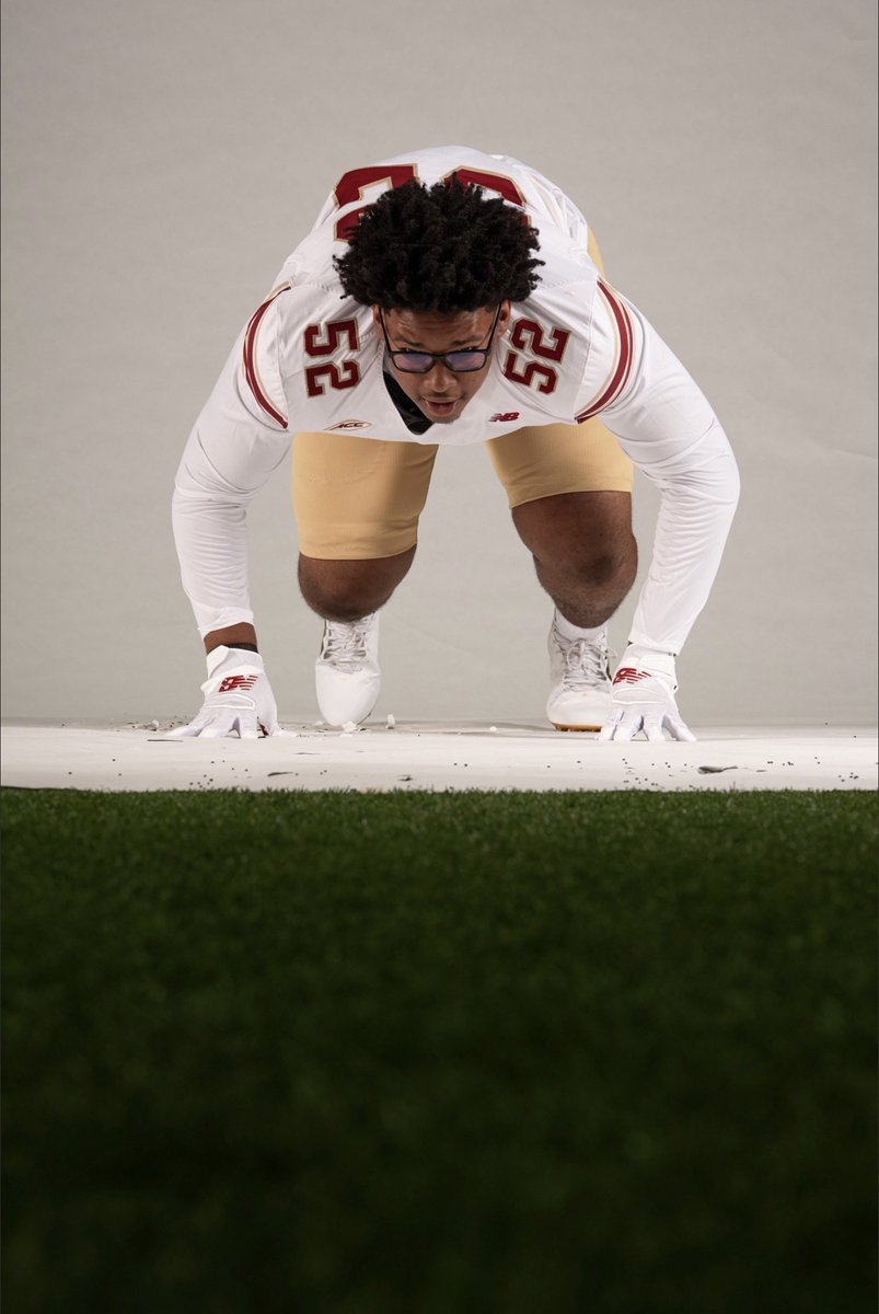 WoodsMarkius's tweet photo. How we feeling eagles? 🦅 #uncommitted #GoldStandard @CoachPoeWins @coachbenalbert @Coach_JCornell @CoachTedRoof @AllenTrieu https://t.co/WKdsBZKXEC