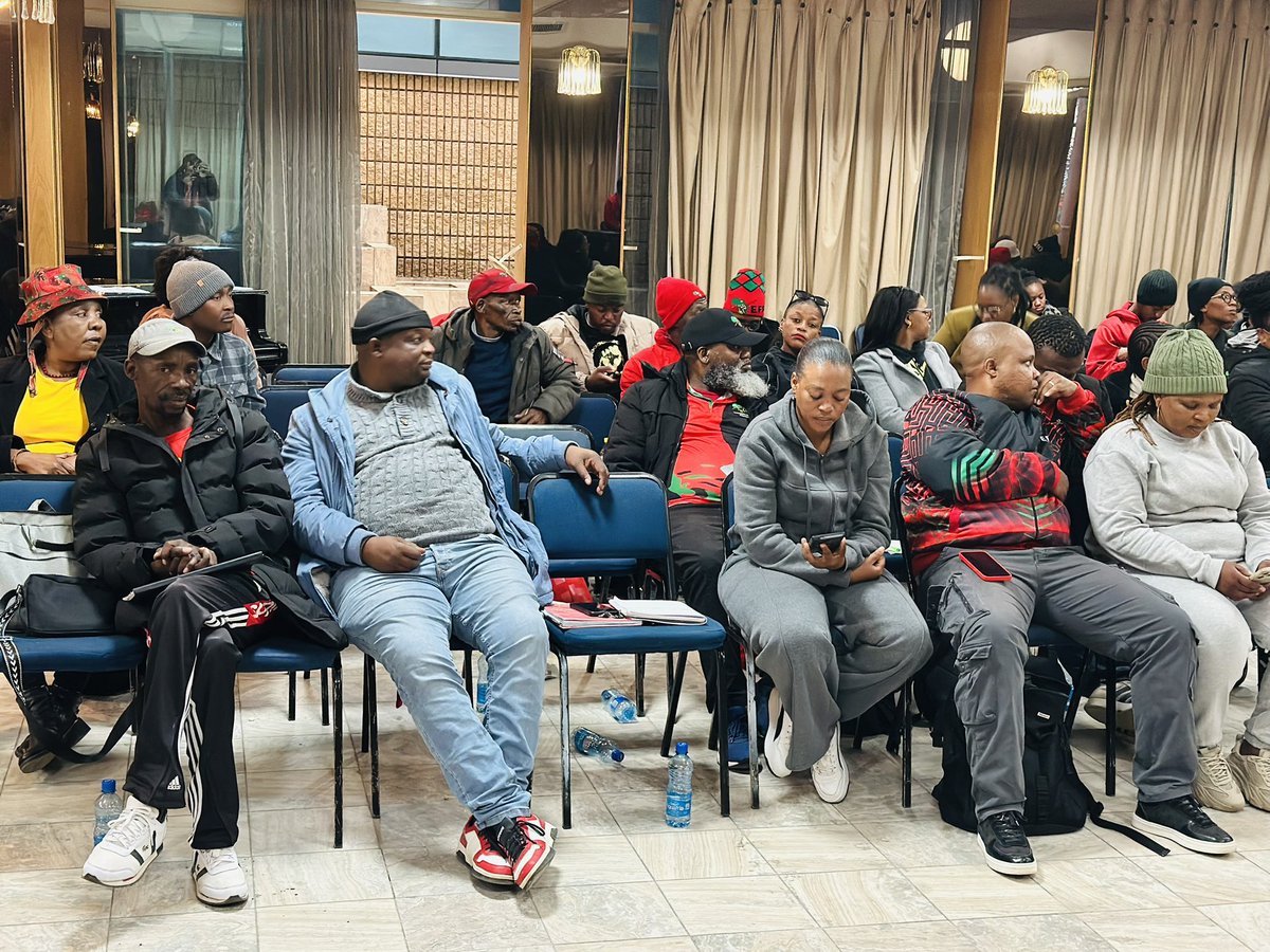 EFF_FreeState's tweet photo. ♦️IN PICTURES♦️

EFF Free State extended PETF Meeting.

The leadership meets every 2weeks to consolidate the work done throughout the week and also chart a way forward towards total victory on the 4th of November.

#RegisterToVoteEFF on the following link: https://t.co/tIKGcH1qOE https://t.co/rtJH3GOq6S
