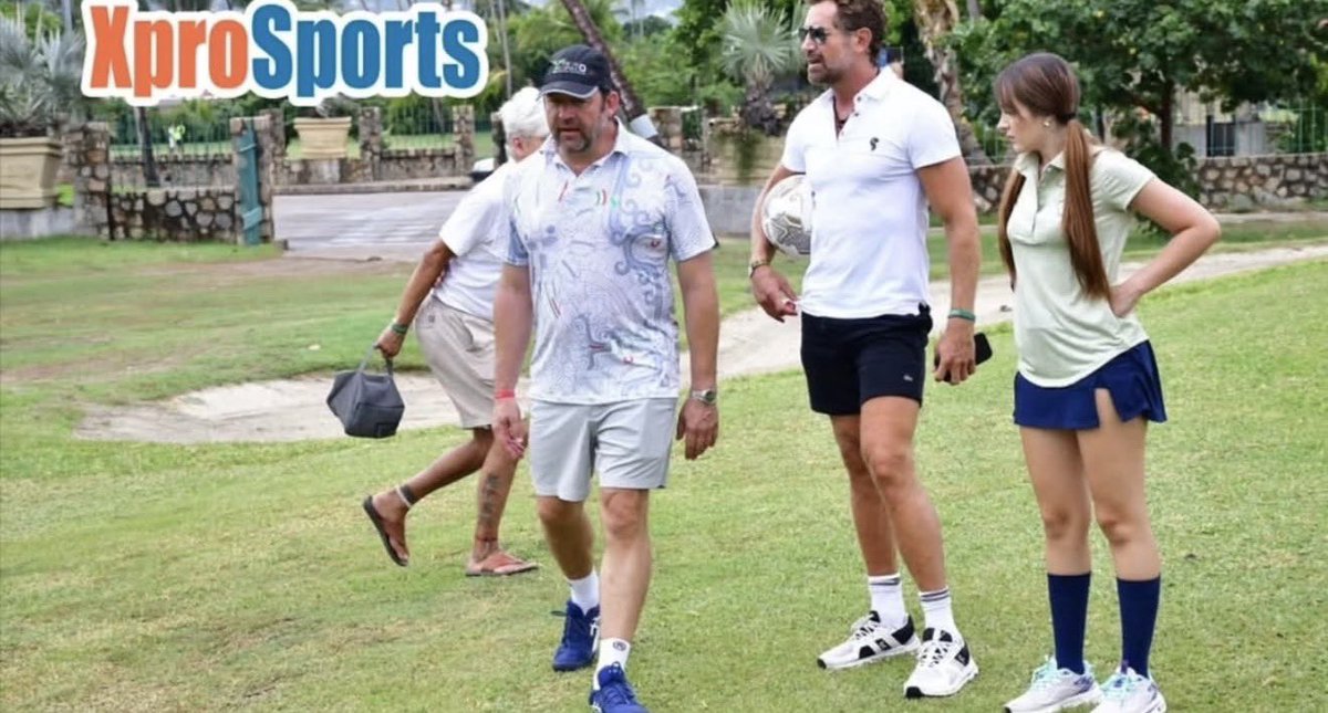 mundoelainers's tweet photo. ⌗ ׄ ࣪ ˖ ✦

nuestra elaine presente en más fotitos durante el evento de footgolf junto a personitas como gabriel soto 👟⚽️

⌗ ׄ ࣪ https://t.co/6uzcbMz2hp