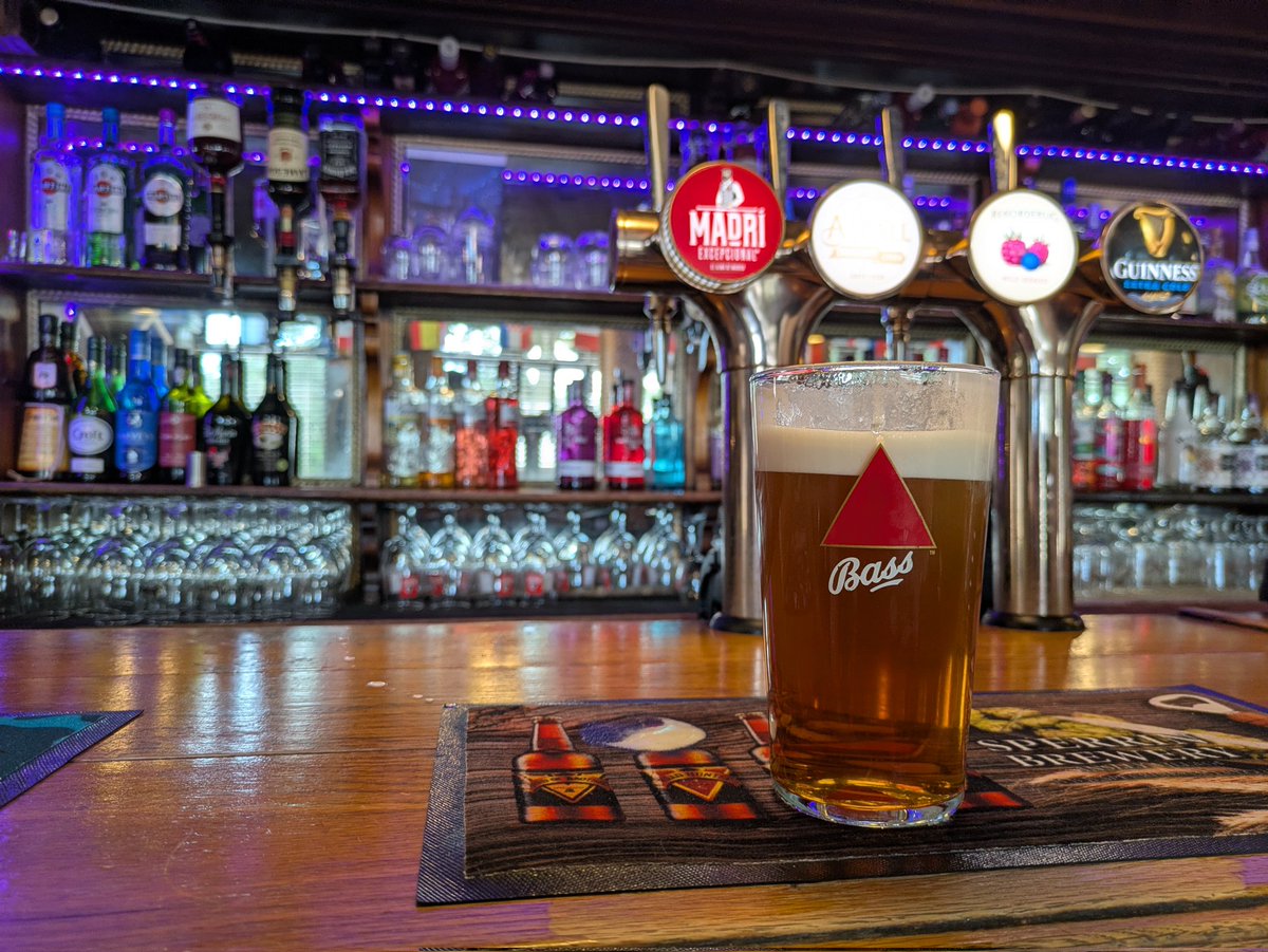 Mappiman1's tweet photo. 711

Nuneaton, for a George Eliot themed walk from a sixties guidebook.  Over the years, access has been revoked into Arbury Park and Astley Castle.

Bass found at the quite bonkers nautically themed Lord Nelson at Ansley.  Always love a pub that names the bus stop back to town. https://t.co/J7xicK46m3