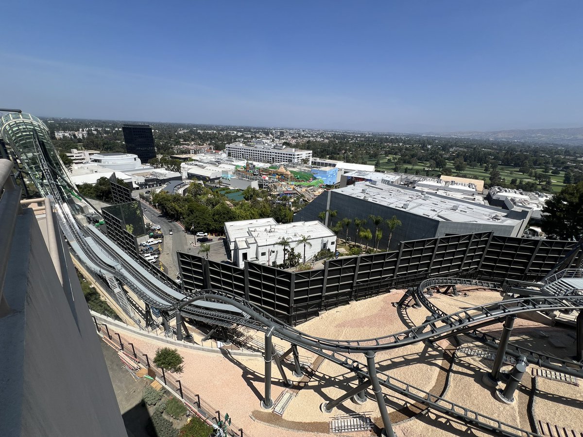 themeparktrack's tweet photo. Fast and Furious Hollywood Drift opening this summer! https://t.co/q41mb1b1bR
