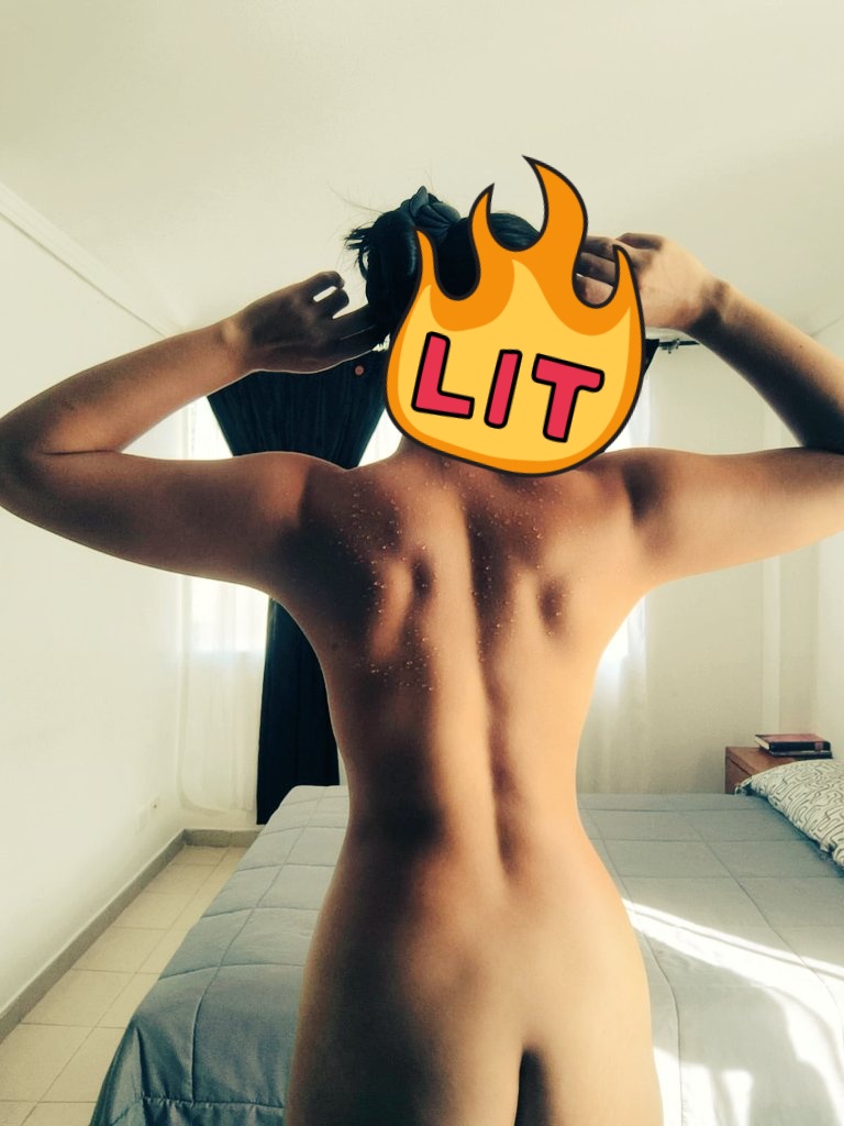 saryfer22's tweet photo. Algo pa este frío que está haciendo en Bogotá... https://t.co/I0946lJTHW