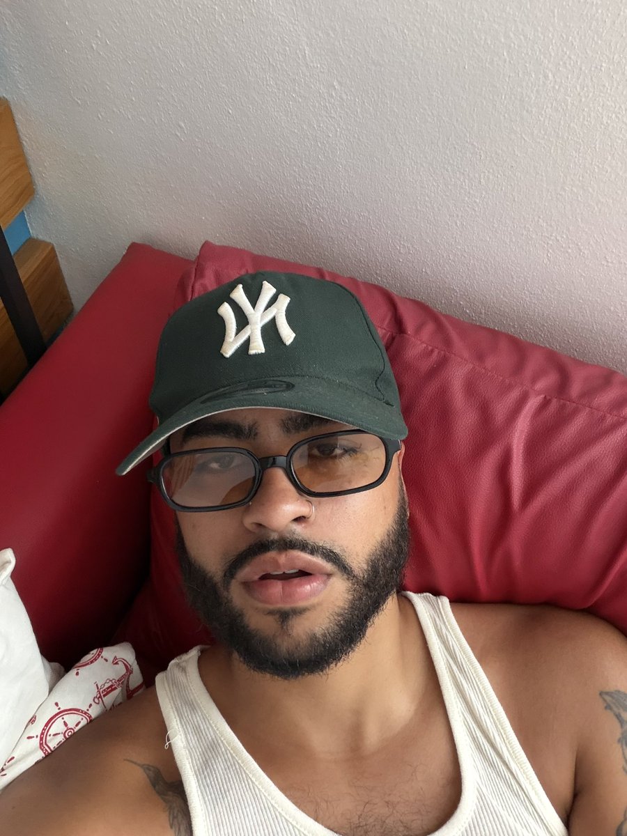 Theguytom__'s tweet photo. Que calor https://t.co/UUQJ9W2fSr