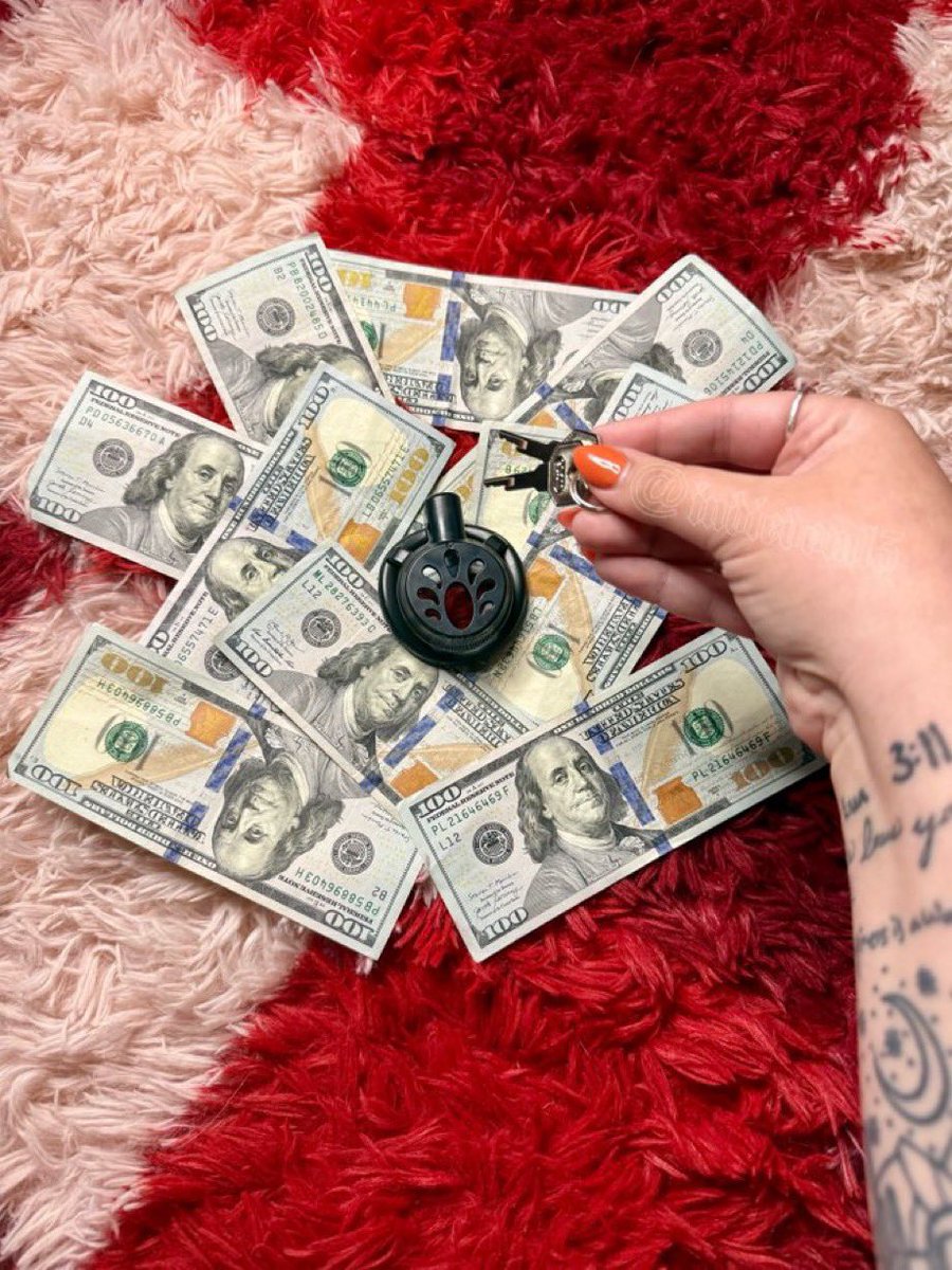 indiedom13's tweet photo. whose findom clitty needs locked? 😈 https://t.co/lBRLK55ts6