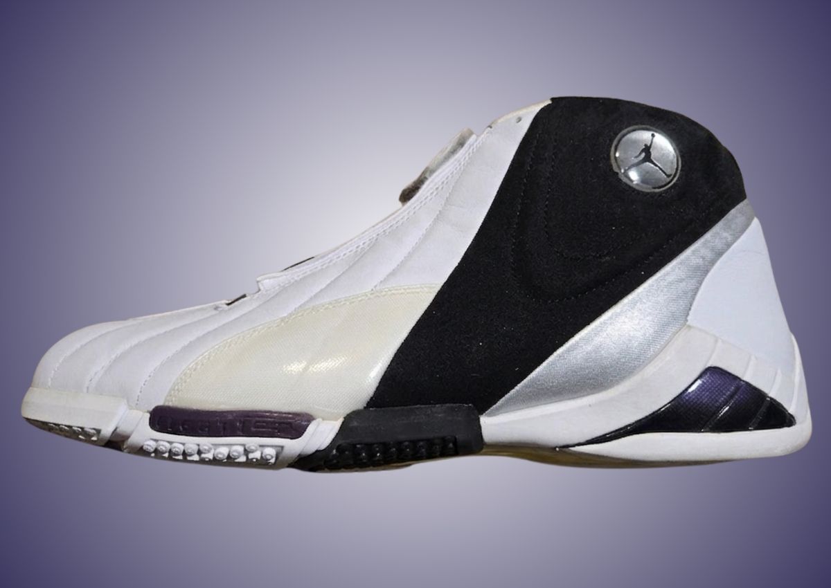 sneakerfiles's tweet photo. EXCLUSIVE: Randy Moss’ Jordan Super Freak “OG” Returns Spring 2027!
 
More Info: https://t.co/sX71eS6xq5

🤝 @sneakerfiles @sneakermarketro https://t.co/BsQSIrcvjC