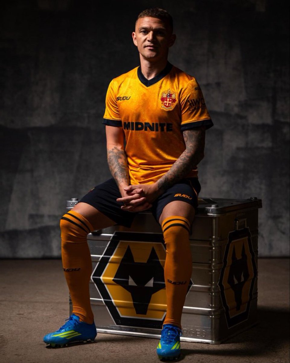 ActuFoot_'s tweet photo. 🚨 OFFICIEL ! KIERAN TRIPPIER 🏴󠁧󠁢󠁥󠁮󠁧󠁿 REBONDIT CHEZ LES WOLVES EN CHAMPIONSHIP ! 🧡🐺 https://t.co/3QldILytJ3