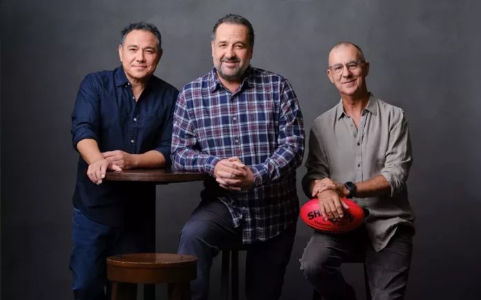 leachitup's tweet photo. The Top 10 all-time greatest footy TV shows @zerohanger 

10 - 
9 - AFL 360 
8 - Front Bar
7 - Footy Classified 
6 - ???
5 - ???
4 - ???
3 - Talking Footy
2 - ???
1 - ??? 

FULL LIST - https://t.co/U2nrHT2DQQ https://t.co/CdQ0ymEdQ6