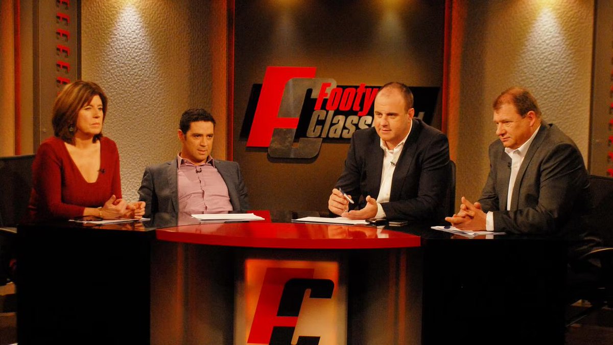 leachitup's tweet photo. The Top 10 all-time greatest footy TV shows @zerohanger 

10 - 
9 - AFL 360 
8 - Front Bar
7 - Footy Classified 
6 - ???
5 - ???
4 - ???
3 - Talking Footy
2 - ???
1 - ??? 

FULL LIST - https://t.co/U2nrHT2DQQ https://t.co/CdQ0ymEdQ6