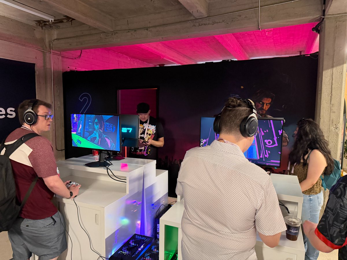 balbnis's tweet photo. And of course our secret reveal was Wolf Among Us 2 and Remastered. We had both playable but Wolf 2 was behind closed doors and completely booked up. Cant wait for you guys to see more.

#SummerGameFest https://t.co/0PQCvPMOX1