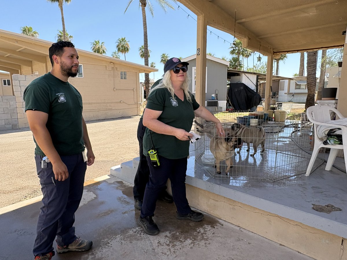 PHXFire's tweet photo. Firefighters have rescued four dogs and one turtle out of a mobile home fire near 19th Ave. and Camelback Rd. Crews arrived to find heavy smoke coming from the interior of the structure. All four dogs and turtle are expected to survive. https://t.co/0XKPMkNKDY