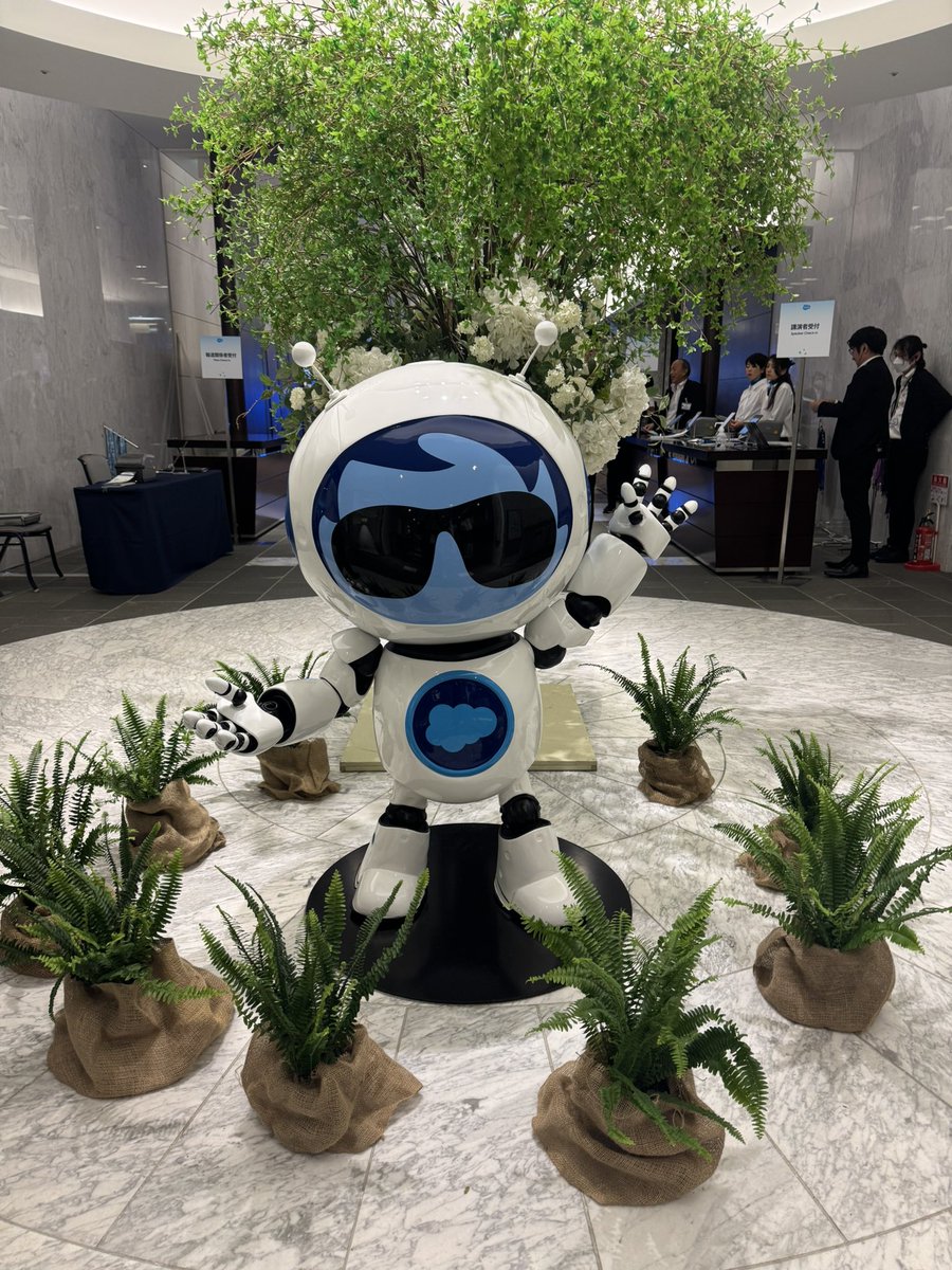 SalesforceJapan's tweet photo. 📢˖ ࣪ ⊹ Agentforce World Tour Tokyo💙 ˖ ࣪ ⊹
ーーついに本日開幕！

世界中で選ばれている「Agentforce」の実力、
AIエージェントが定型業務を担う時代の最前線を体感できる2日間！

💬 感想やレポートを
◤#AgentforceTour◢ で募集中です。

▸ 無料視聴はこちら：https://t.co/DFhYkwniky https://t.co/D8I9d7c9RG