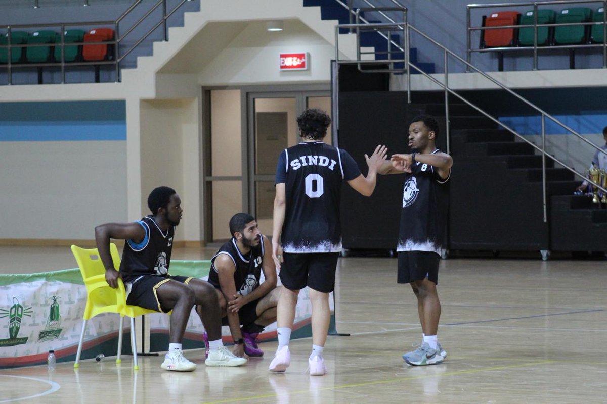 SC_FOE_KAU's tweet photo. 🏀🏆| حقق فريق كلية الهندسة لكرة السلة بطولة الجامعة لكرة السلة 3×3 بين الكليات لتدافع عن لقبها بعد فوزها في المباراة النهائية على كلية السياحة بنتيجة 12/5 وتتوج باللقب للمره الثانية على التوالي🥇 https://t.co/NtEdW6jfwT