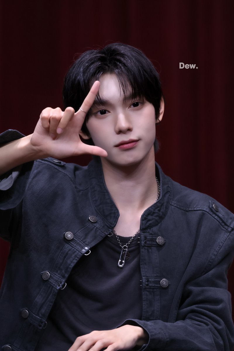 Liyubydew_'s tweet photo. 260529 

#최립우 #CHUEILIYU 
#chueiliyu #崔立于 #FLAREU https://t.co/kylcuBU8Hr