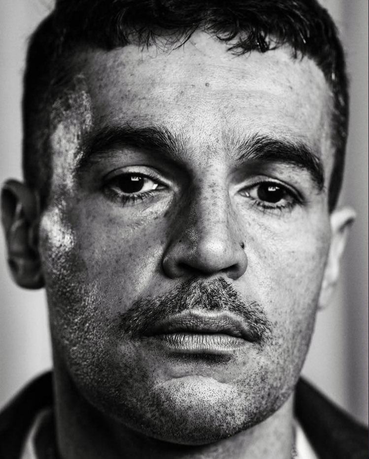 abbott_updates's tweet photo. christopher abbott photographed by dana scruggs during the tony awards https://t.co/4XfjqSxobQ