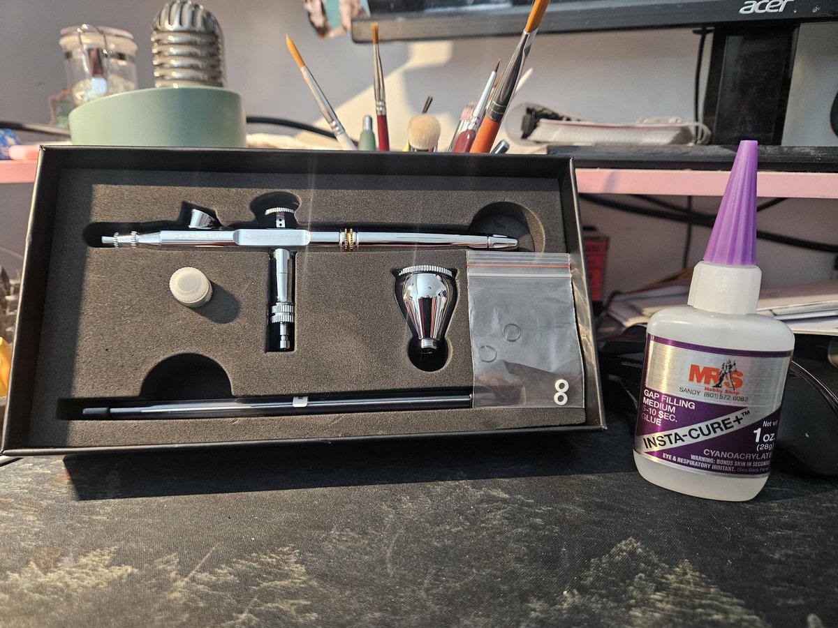 deluxe_mint's tweet photo. I broke thr fucking diffuser on my airbrush so I got a new one

Gaahleri Seeker, best news is it works with my compressor! https://t.co/8LeSYH4R5z