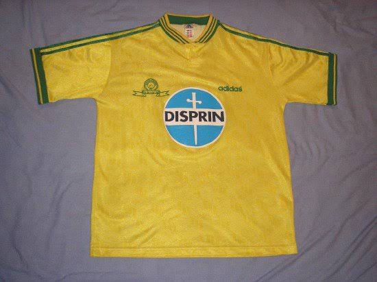 thovhampho46's tweet photo. Who comes to your mind when you see this jersey? https://t.co/8R9jEH66lv