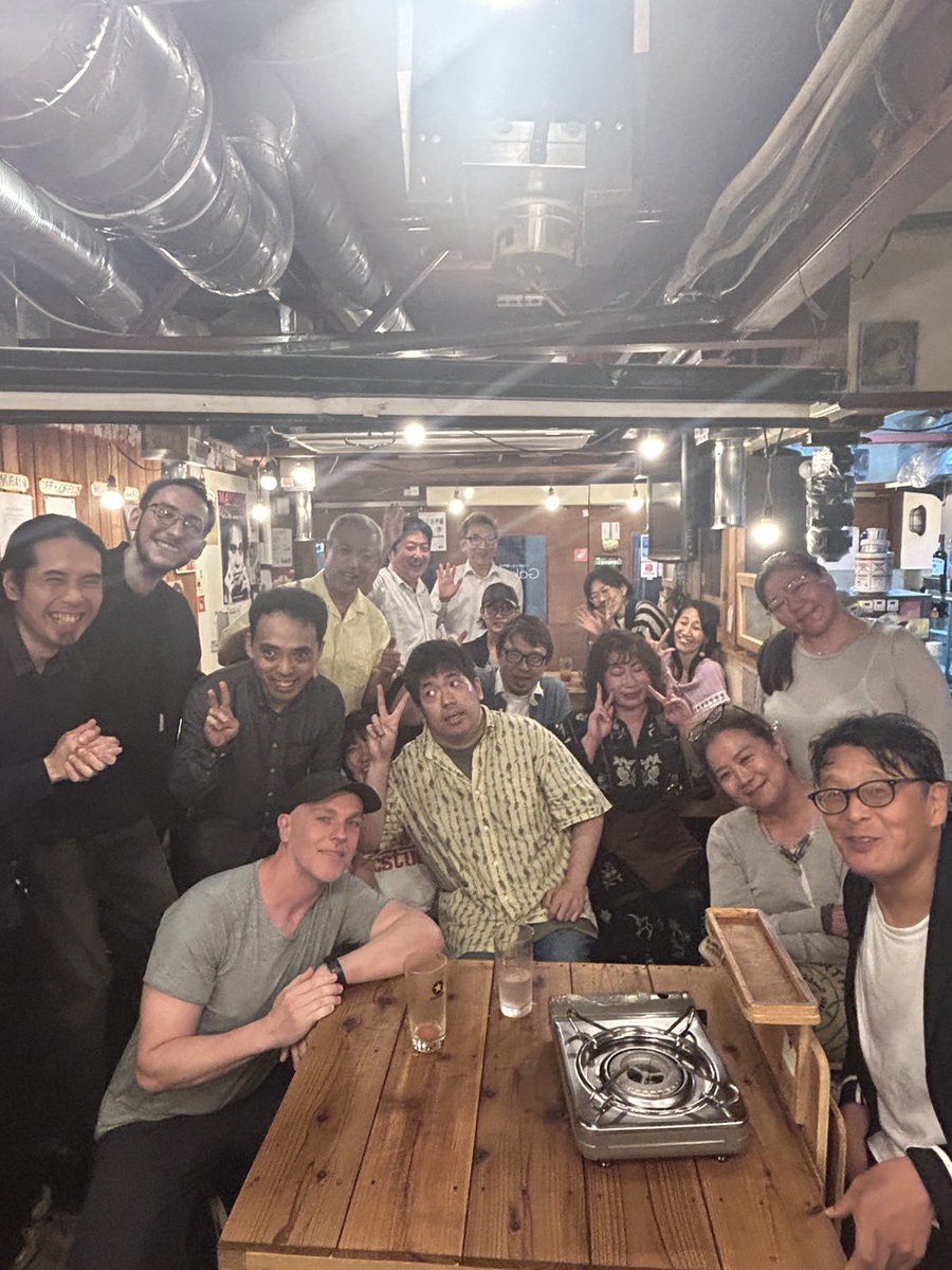 HirokiComedy's tweet photo. 来月は７月１３日（月）参加する方は１９時４５分に下北沢Gakuyaへ！ドリンク代1杯以上の小銭を握りしめて会いましょう。 https://t.co/SmgQAClRHk