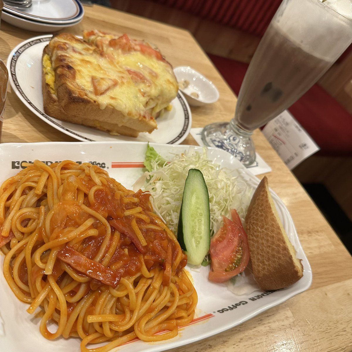 はじめてのこめだ😁
