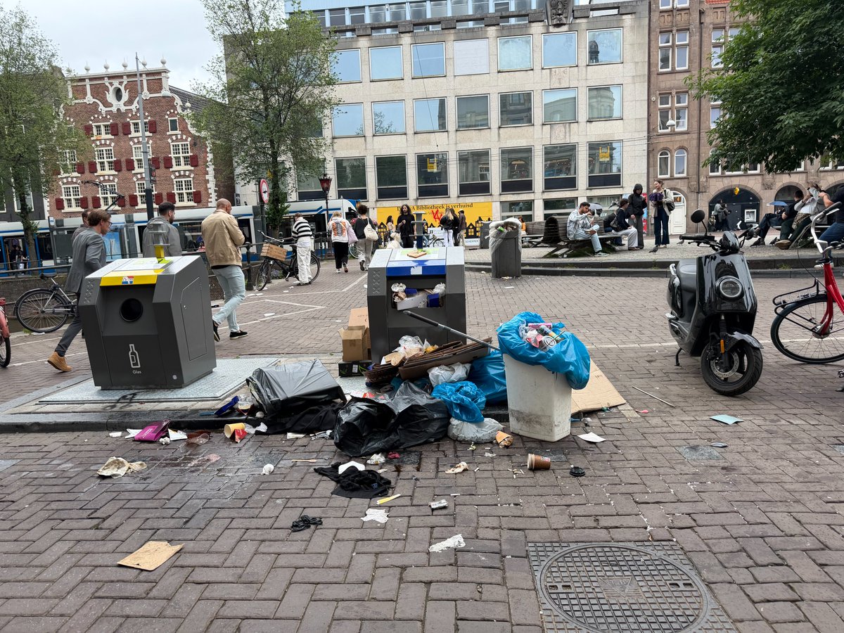 HammersteinO's tweet photo. @AmsterdamJa21  Singel tegenover de voormalige UB https://t.co/Sei9Gyk99B