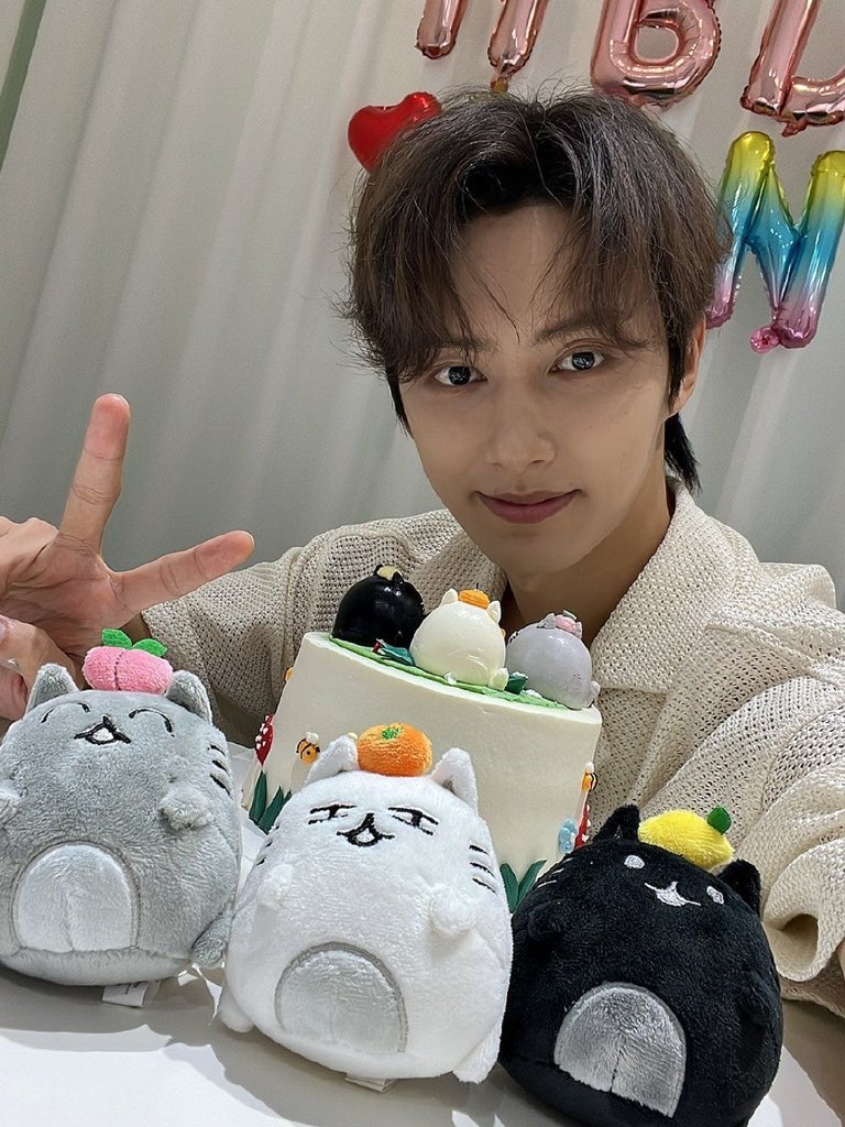 diorjww's tweet photo. i rlly love how jun openly talks about his triplets. it started wt him and the members joking about ocl being the names of his future sons in gose, and then the idea just kept coming back over the years. from becoming part of his amc, to making their stage debut last yr, to him bringing them to work and having his co-workers fall in love wt them, to him randomly sharing little updates about their lives during welives, and now to him bringing them back again as his bday merch. it’s js so endearing 😭 jun is rlly the best dadda <3