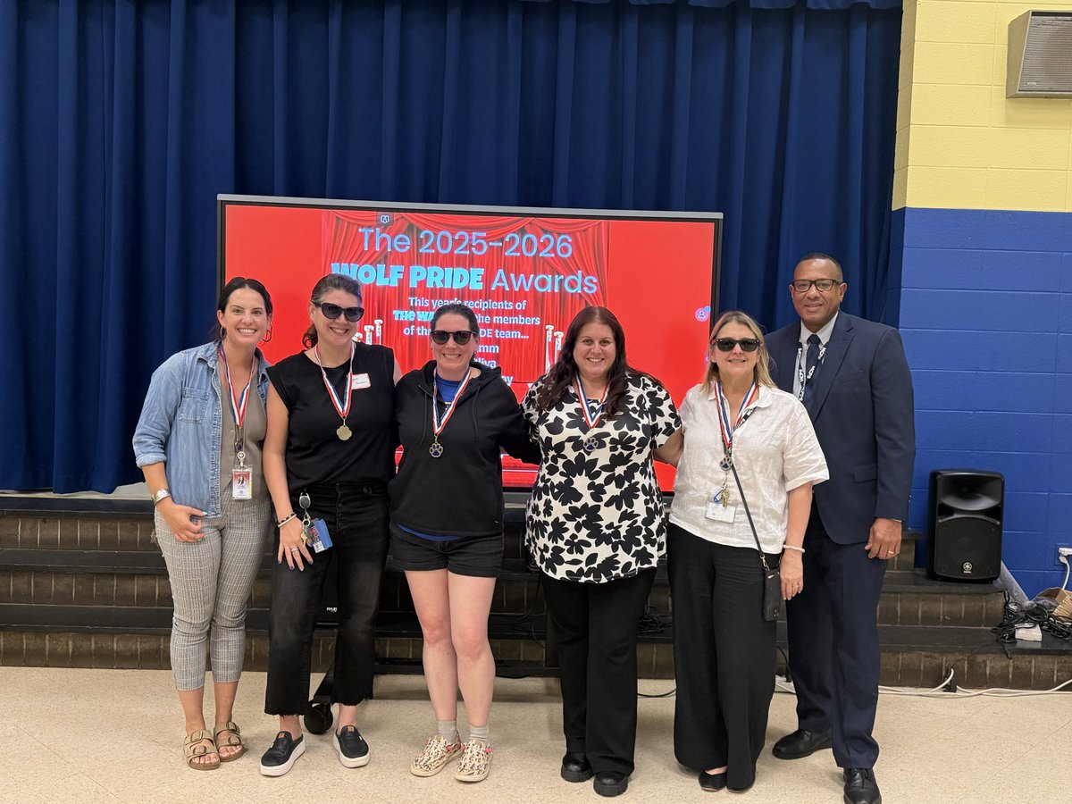 wmesap's tweet photo. Our staff Wolf Pride Awards 🐺 💙 💛 @ewsoisson @PrincipalWMES @WatkinsMillesAP @WMESCommunity https://t.co/XJCiwwBxDK
