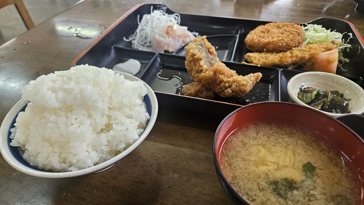 tigermachan's tweet photo. #おいしい証拠 #完食でした 
#千葉 #成田市 #定食屋 #ひがし食堂 で、#日替り定食 を、食べた。
コ・ス・パが良い。 https://t.co/Z733bqa8bC