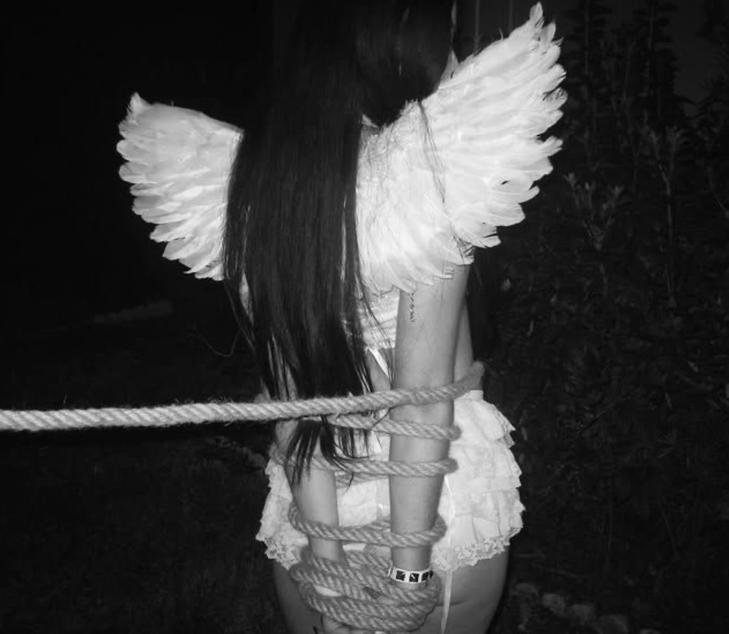 bundaughtr's tweet photo. 🪽     . . .⠀⠀꒰lil system intro꒱

            ⁺　.⠀ 22 bodily ⠀  ⌒₊˚most alters taken, sub account❤︎ ⠀ 
                    all prns ノ did altrs .⠀
       ︵  eepy lil bunnies, soft doting fawns ⠀
         ♡ / ↻ to be moots .ᐟ https://t.co/0HcDJILATQ