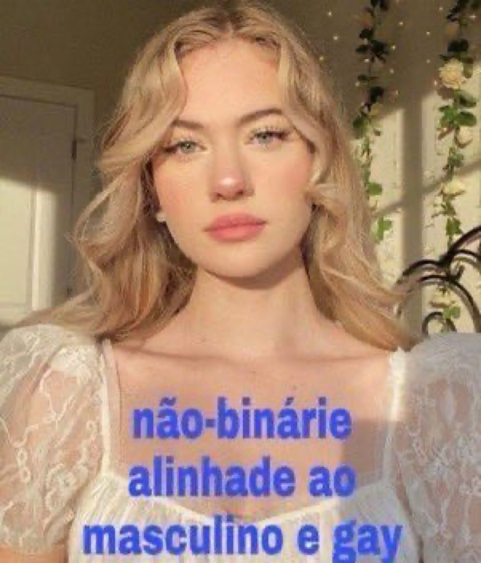 Ztav's tweet photo. @zx_daviy @s4pphirephoenix @Cordeiro9876 Né? Na internet é "homens trans são homens", daí chega as Boboti e os Abacaxi da vida e eles lembram RAPIDINHO o que significa homossexualidade. https://t.co/g2sy9WbBsy