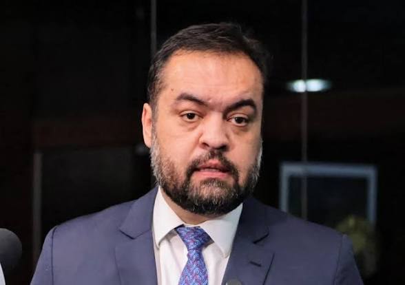 helioricardorio's tweet photo. O quê está faltando para Cláudio Castro ser preso?
CLÁUDIO CASTRO NA CADEIA
MAIS UM GOVERNADOR PRESO https://t.co/ruW6ZUMVPa