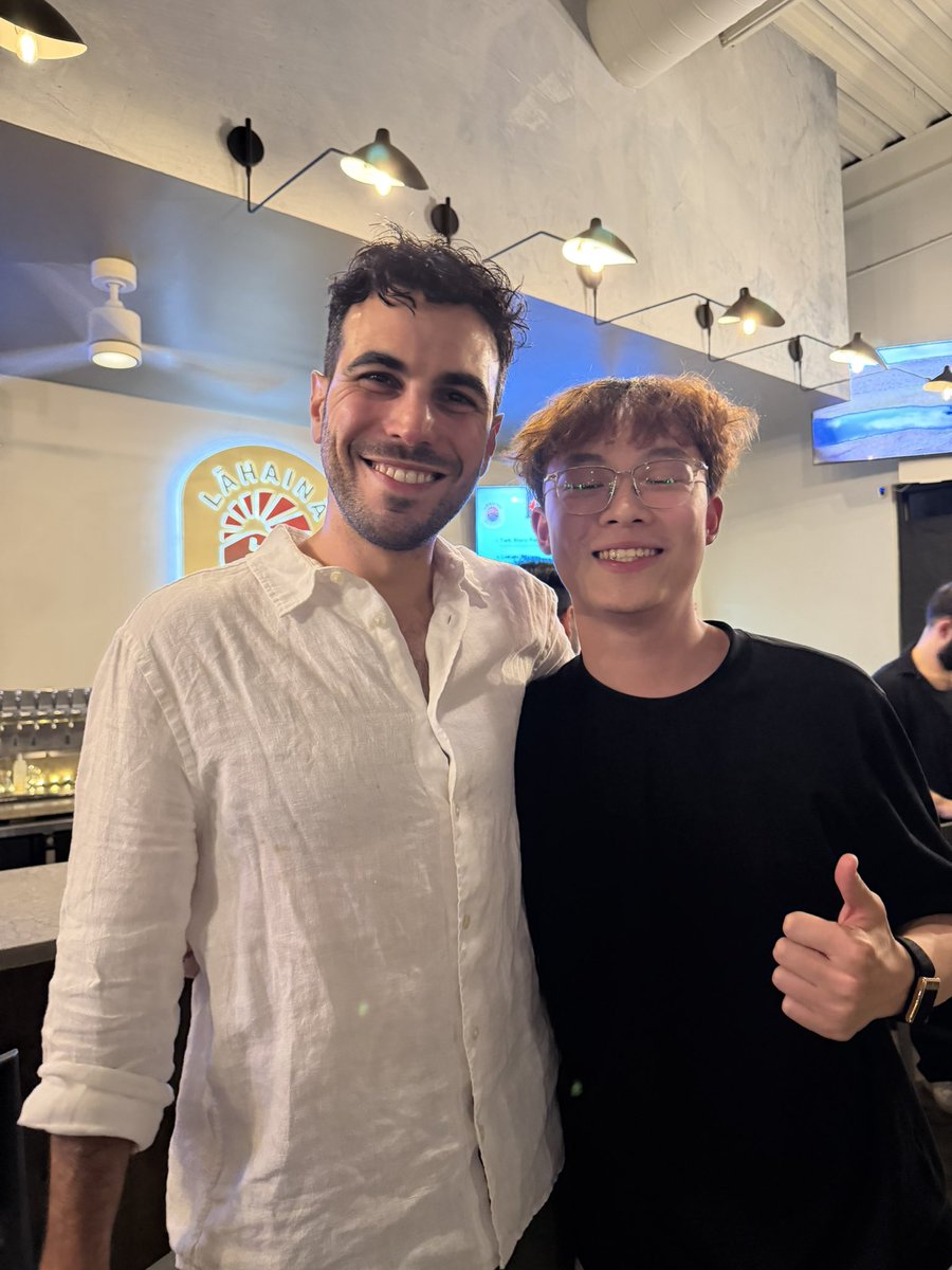 Julian Fainzaig tweet media