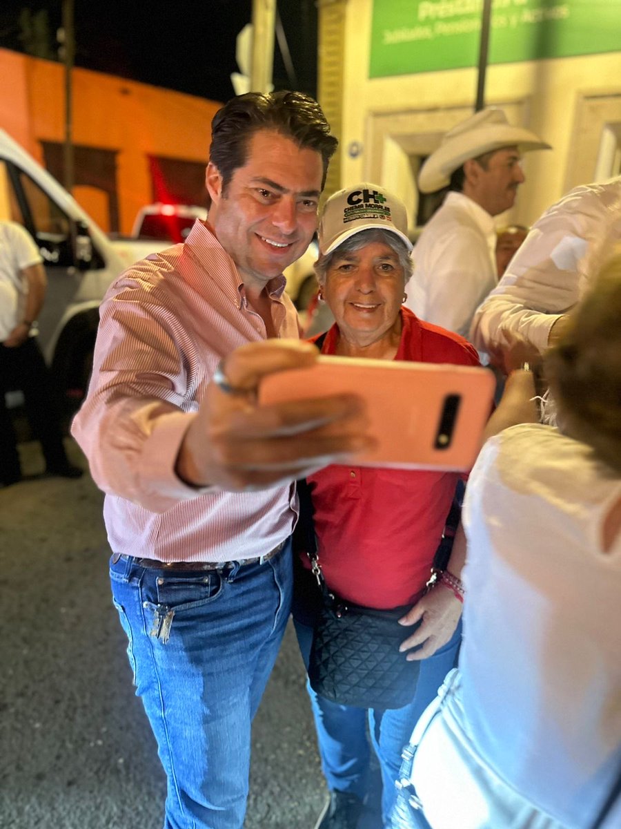 enriquemym's tweet photo. Celebramos el triunfo de Chema Morales y Everardo Durán como candidatos del Distrito 12. Como delegado, los pude acompañar en una campaña de propuestas, y cercanía. Los resultados del gobierno de Manolo Jiménez fueron factor decisivo de la victoria. ¡Felicidades #Coahuila! https://t.co/l3CjO7SBS3