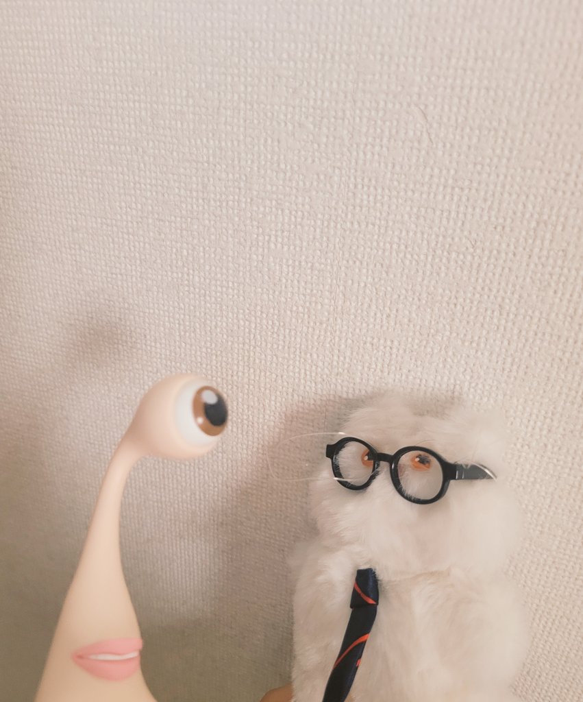 PERORINEKO_CEO's tweet photo. 別件ですがお休みをいただいて寄生獣展に行ってきました！
ミ、ミギーさんとエンカウント

#寄生獣展 https://t.co/oZI9RLjVyK